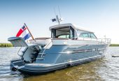 OYSTER | 2005 18.1m (59.37ft) Vripack design Luxury Aluminium Motor Yacht built by Dutch shipyard Mulder