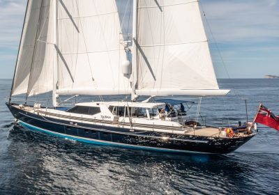 TAIPAN-OF-WALES-1991-37.4m-122.67ft-Dubois-design-Pilothouse-Sailing-Yacht-for-sale_YachtDealz40