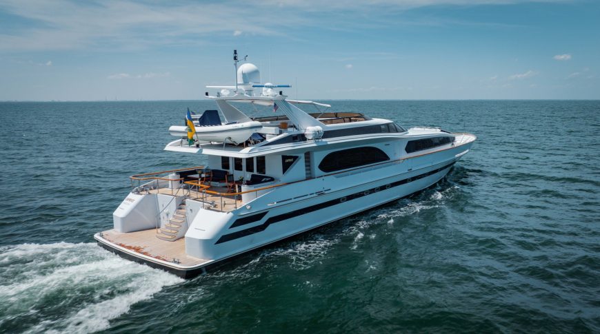 CAPRICE | 1994 38.40m (126ft) Raised Pilothouse Motor Yacht built by Dutch shipyard Oceanco