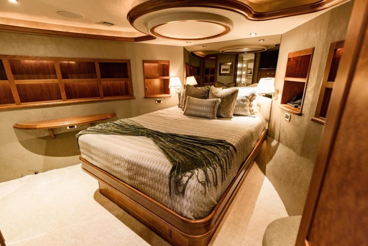 EXODUS | 2012 34.14m (112ft) Luxury 112 Westport Motor Yacht