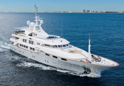 STARFIRE-1997-54m-177.12ft-Benetti-Motor-Yacht-for-sale_YachtDealz1