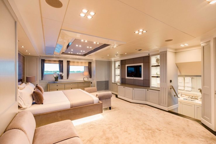 TAYRONA | 2012 40m (131.20ft) Luxury Tri-Deck Motor Yacht built by British shipyard Sunseeker