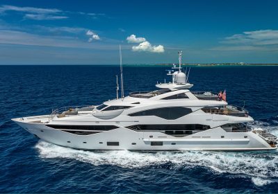 TC-2020-40.05m-131.36ft-Sunseeker-Motor-Yacht-for-sale_YachtDealz2