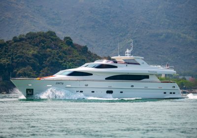 VICTORIOUS-2010-29.6m-97.09ft-Horizon-97-Motor-Yacht-for-sale_YachtDealz2