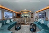 WILDE WHALE | 1993 35.85m (117.59ft) Luxury Tri-Deck Motor Yacht built by American shipyard HATTERAS