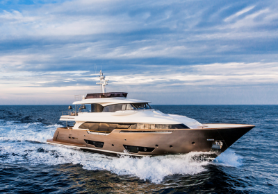 YVONNE-2015-28.31m-92.86ft-Custom-Line-Navetta-28-Motor-Yacht-for-sale_YachtDealz32