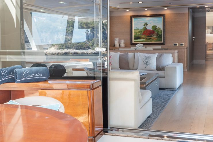 CENTURION | 2013 32.62 (106.99ft) Navetta 33 Luxury Motor Yacht built by Italian shipyard Ferretti Custom Line