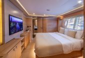 CENTURION | 2013 32.62 (106.99ft) Navetta 33 Luxury Motor Yacht built by Italian shipyard Ferretti Custom Line