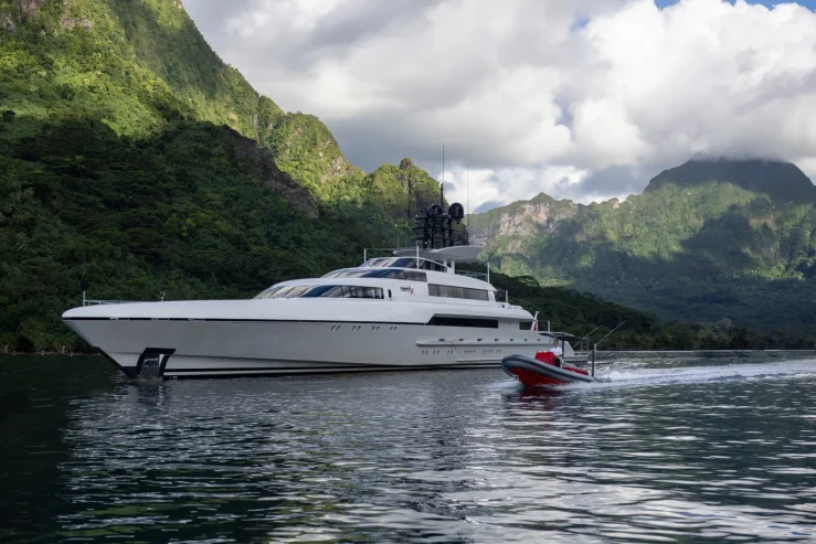 DRAGONFLY | 2009 73.3m (240.42ft) Luxury Aluminium Motor Yacht built by Australian shipyard SILVER YACHTS