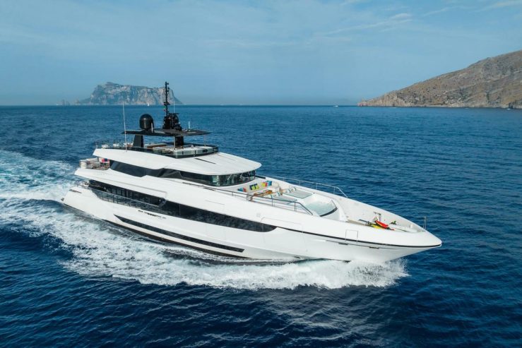 HALARA | 2021 43m (141ft) Oceano 43 Series Luxury Motor Yacht built by Italian shipyard OVERMARINE