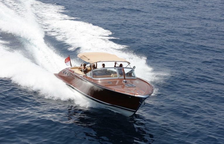 VISIONNAIRE | 2010 13m (42ft) J-Craft Torpedo 42