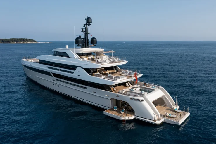 LEMON TREE | 2021 61.5m (201.72ft) Luxury Tri-Deck Motor Yacht built by Italian shipyard SANLORENZO