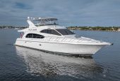 PILOT LOUNGE | 2006 19.51m (63.99ft) Luxury Flybridge Motor Yacht built by American shipyard Hatteras