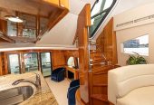 PILOT LOUNGE | 2006 19.51m (63.99ft) Luxury Flybridge Motor Yacht built by American shipyard Hatteras