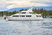 SUMMERTIME II | 1997 35.36m (115.98ft) Luxury Tri-Deck Motor Yacht built by renowned American shipyard HATTERAS YACHTS