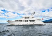 SUMMERTIME II | 1997 35.36m (115.98ft) Luxury Tri-Deck Motor Yacht built by renowned American shipyard HATTERAS YACHTS