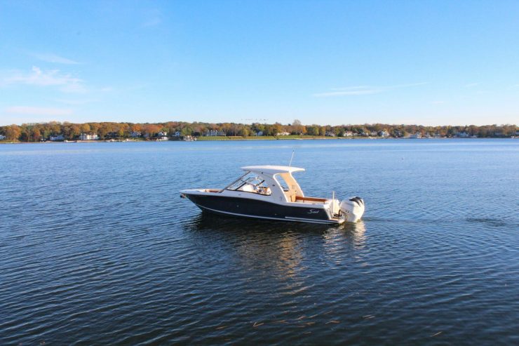 Scout | 2018 8.36m (27’5”) 275 Dorado Hard Top Sport Fisher Motor Yacht