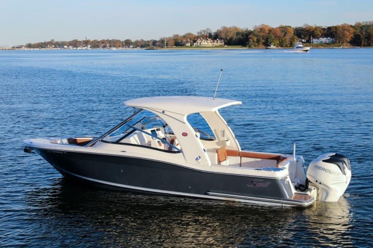 Scout | 2018 8.36m (27’5”) 275 Dorado Hard Top Sport Fisher Motor Yacht