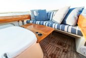 URBAN | 1997 11.1m (36.41ft) Classic Style Picnic Boat built by American shipyard Hinckley Yachts