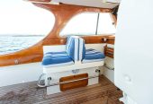 URBAN | 1997 11.1m (36.41ft) Classic Style Picnic Boat built by American shipyard Hinckley Yachts