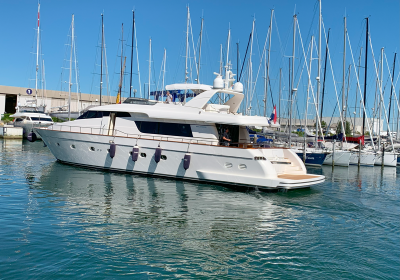 ACCI-2011-23.95m-78.56ft-Sanlorenzo-SL82-Motor-Yacht-for-sale_YachtDealz2