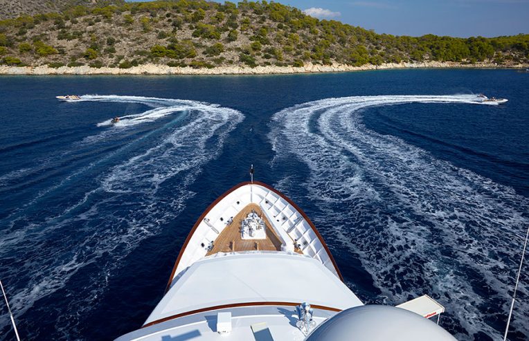 ANCALLIA | 1984 45.7m (149.90ft) Classic Luxury Motor Yacht built by Dutch shipyard FEADSHIP