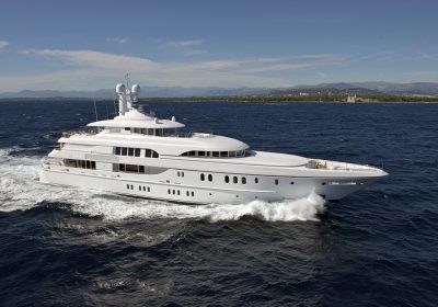 BELLA-VISTA-2010-60m-196.80ft-Motor-Yacht-for-sale_YachtDealz6