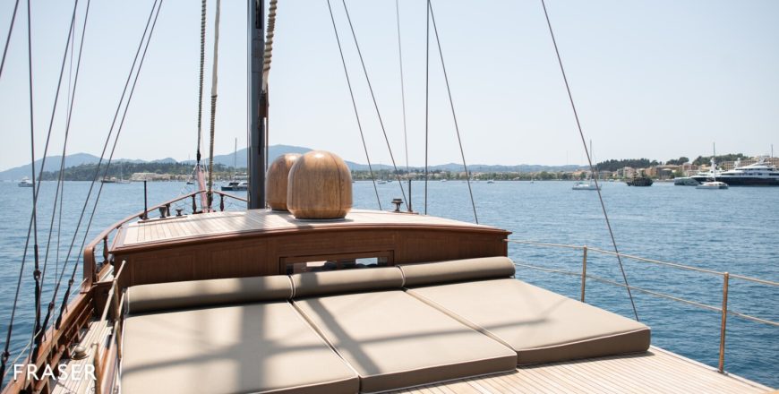 CASSIOPEIA | 1939 37m (121.36ft) Classic Wood Motor Sailing Yacht built by Italian shipyard Torre del Greco