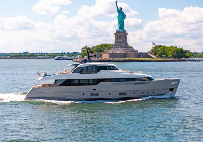 DONT-TELL-MOM-2020-29.26m-95.97ft-Sanlorenzo-SD96-Motor-Yacht-for-sale_YachtDealz63