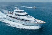 GALE WINDS | 1996 37.19m (121.98ft) Luxury Tri-Deck Flybridge Motor Yacht built by American shipyard DELTA MARINE