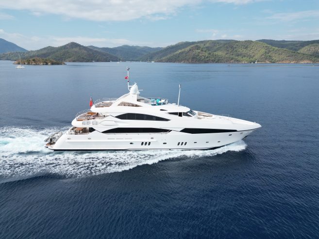 IMAN | 2009 37.99m (124.61ft) Sunseeker 121 Series Luxury Motor Yacht