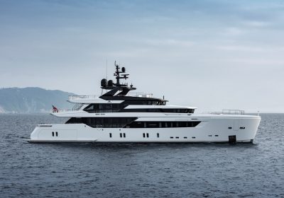 KAMAKASA-2020-44.5m-145.96ft-Sanlorenzo-44-Alloy-Motor-Yacht-for-sale_YachtDealz14