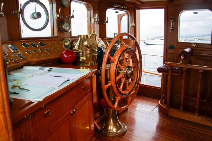 LADY HERTHA | 1935 26.20m (85.94ft) Classic Steel Motor Yacht built by Scottish shipyard Yarrow