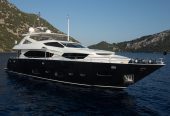 ROUND MIDNIGHT | 2001 29.8m (97.74ft) Luxury Raised Pilothouse Flybridge Motor Yacht built by British shipyard SUNSEEKER