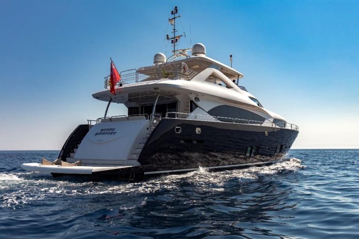 ROUND MIDNIGHT | 2001 29.8m (97.74ft) Luxury Raised Pilothouse Flybridge Motor Yacht built by British shipyard SUNSEEKER