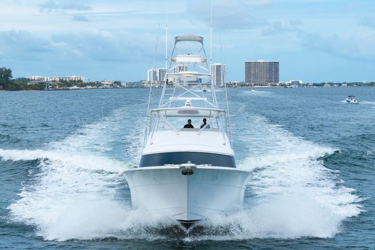 STEEL GROVE | 2010 18.24m (59.83ft) HATTERAS Sportfisher Motor Yacht