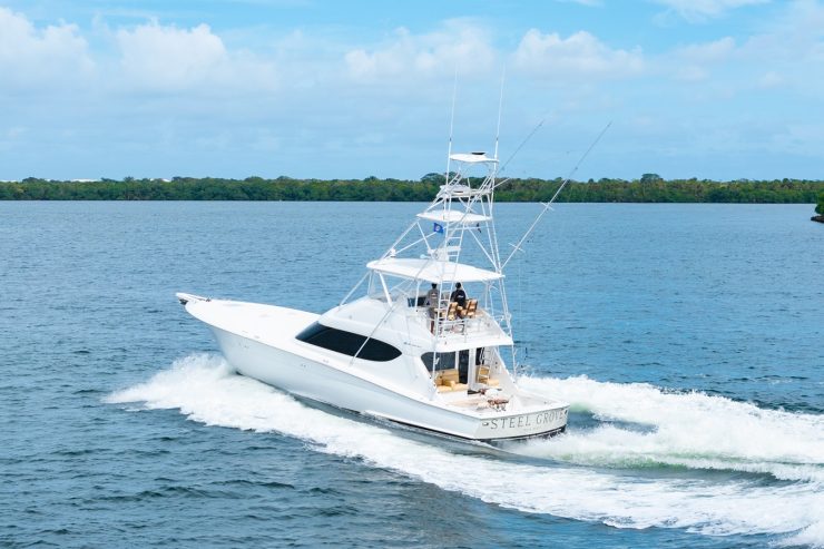 STEEL GROVE | 2010 18.24m (59.83ft) HATTERAS Sportfisher Motor Yacht