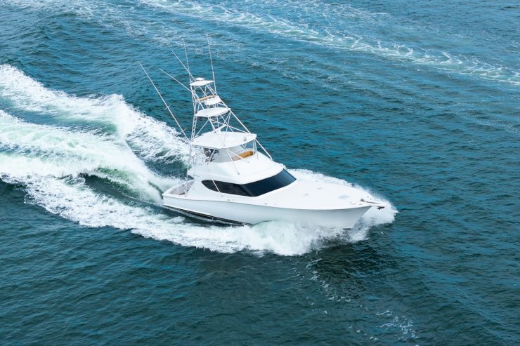 STEEL GROVE | 2010 18.24m (59.83ft) HATTERAS Sportfisher Motor Yacht