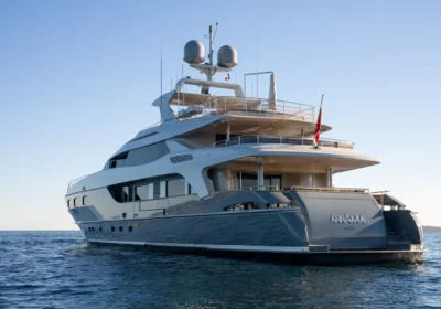 43m-Baglietto-motor-yacht-Annamia-For-Sale-YachtDealz3