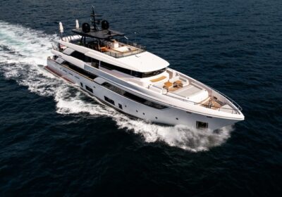 ASANTE-2020-41.80m-137.10ft-Navetta-42-Motor-Yacht-for-sale_YachtDealz14