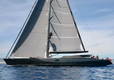 Alloy-yachts-for-sale-KOKOTEA1