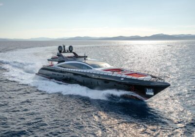 BLACK-LEGEND-2017-50m-Mangusta-165E-Motor-Yacht-for-sale_YachtDealz2