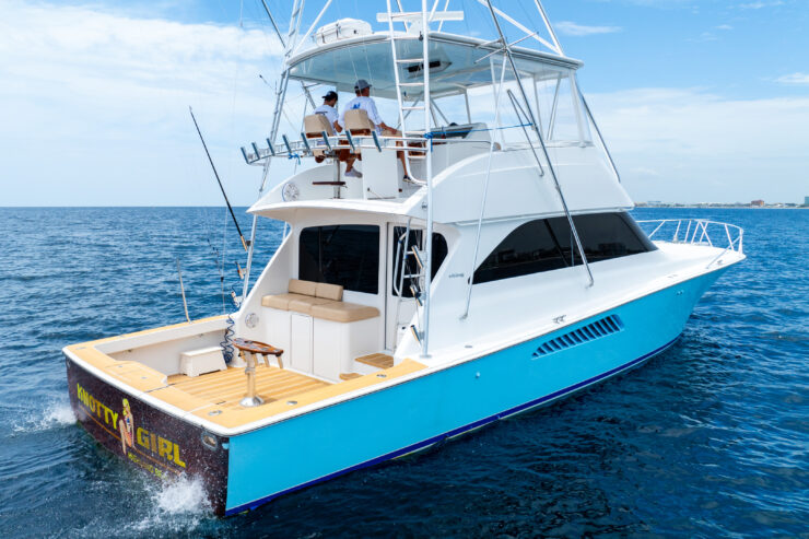 Knotty Girl | 2005 52 Viking Convertible