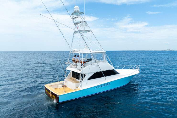 Knotty Girl | 2005 52 Viking Convertible