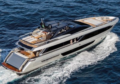 IRON-GRYPHON-2019-29.9m-98.07ft-Riva-100′-Corsaro-Motor-Yacht-for-sale_YachtDealz2-1