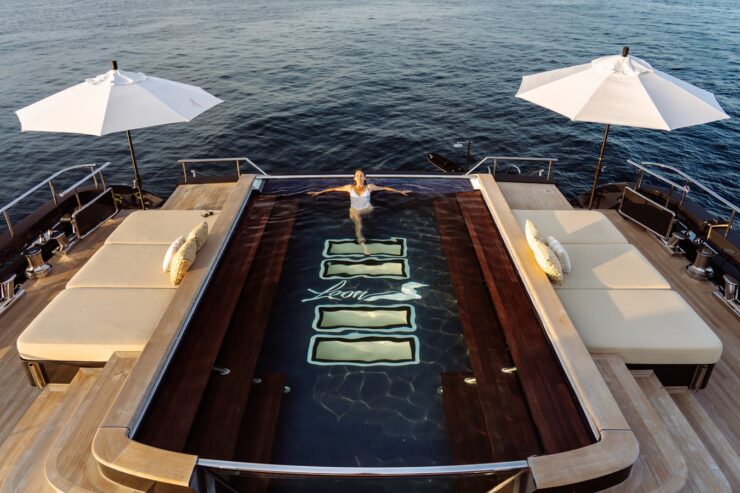 LOON | 2010 67.50m (221.40ft) Luxury Motor Yacht built by Dutch shipyard ICON YACHTS