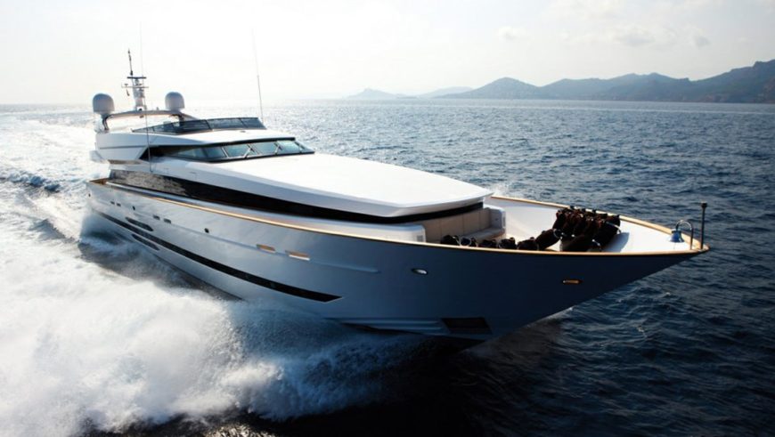 BLINK | 2009 41m (135ft) Flybridge Motor Yacht built by Cantieri di Pisa