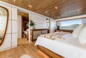 Sassa La Mare | 2019 34m CDM Nauta Air 110 Explorer Motor Yacht