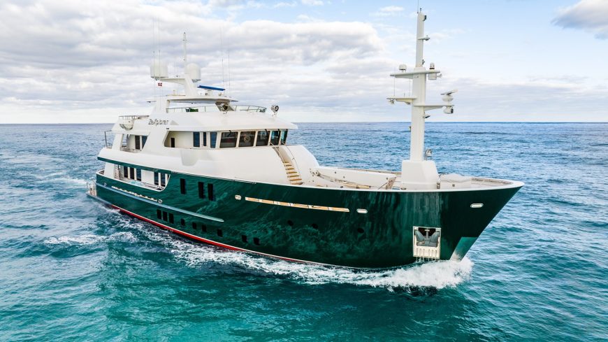 ZeXPLORER | 2013 / 2022 41m (133ft) Explorer Motor Yacht built by American shipyard Newcastle Marine