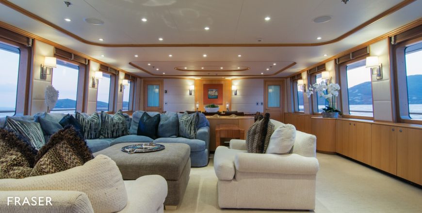 4*PUPPIES | 2003 40m(130ft) Tri-deck Motor Yacht built by American shipyard Palmer Johnson